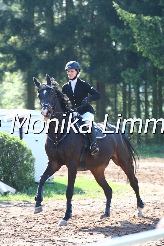 004M1446_CFs Oliver Krak_Spring A.JPG